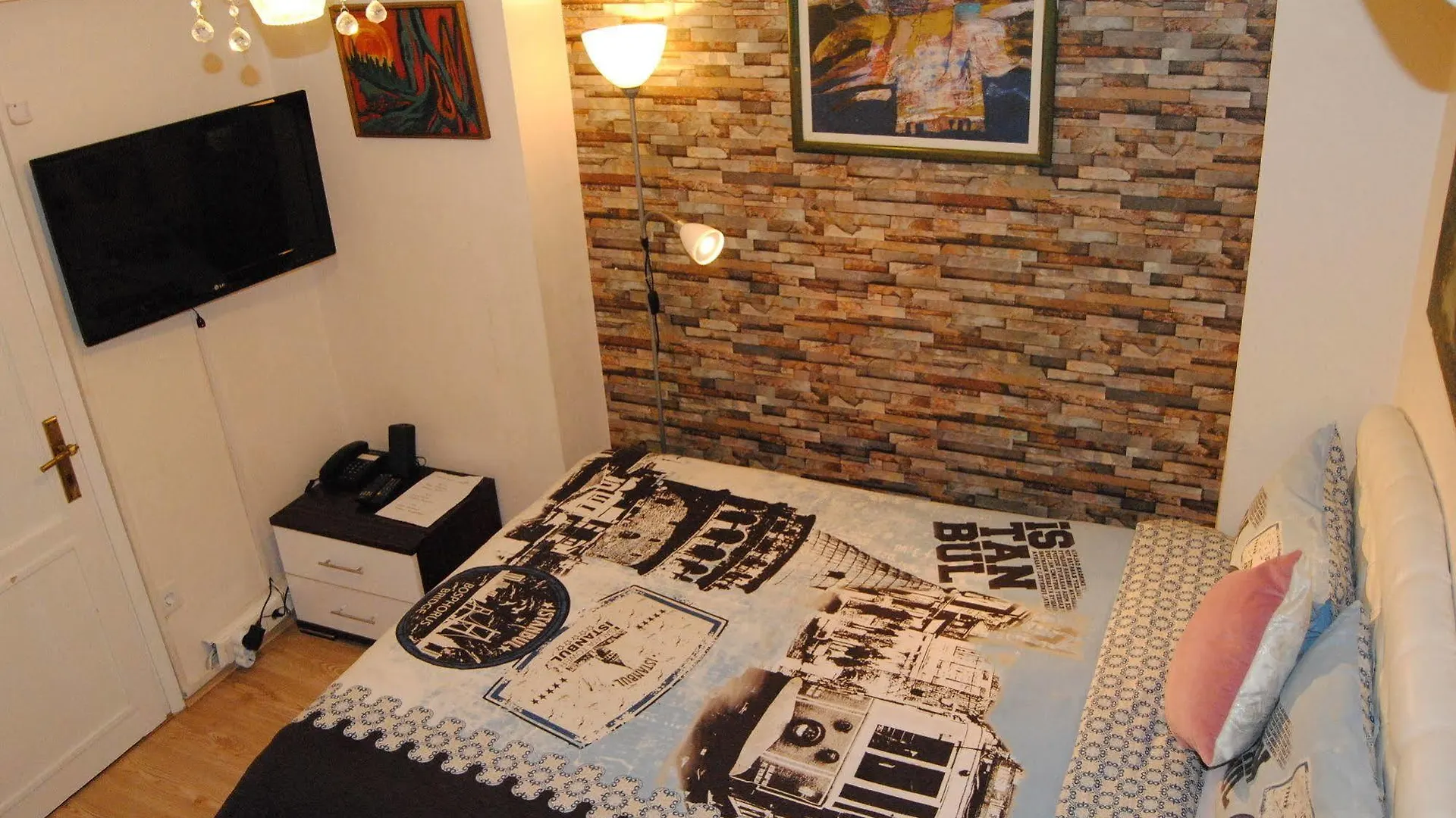 Falcon Suite 이스탄불 0*,